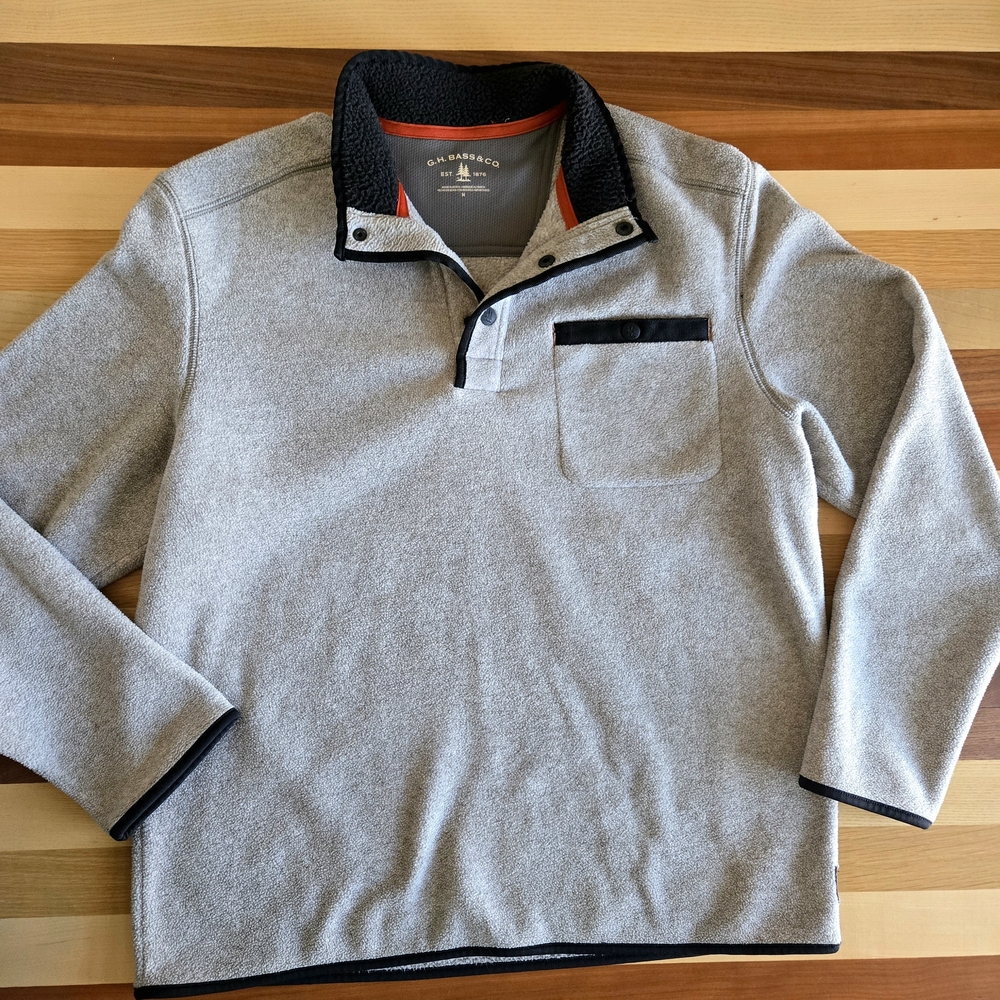 G.H. Bass & Co. Gray Sweatshirt with Black Trim Size Medium